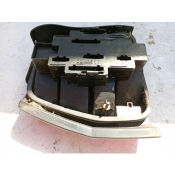 LAMPA TYLNA TYŁ STRONA PRAWA VOLKSWAGEN POLO III 6N 6N2 6NF 1212123