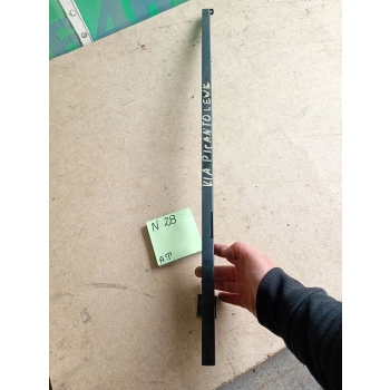 RAMIĘ WYCIERACZKI PRZEDNIEJ SZYBY PRZÓD STRONA LEWA KIA PICANTO 598564445