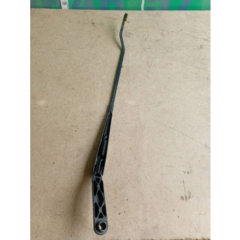 RAMIĘ WYCIERACZKI PRZEDNIEJ SZYBY STRONA PRAWA CITROEN BERLINGO 9621014780
