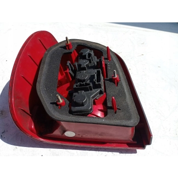 LAMPA TYLNA TYŁ STRONA LEWA VOLKSWAGEN POLO III 6N 6N2 6NF 1212123 GENUINE