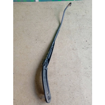 RAMIĘ WYCIERACZKI PRZEDNIEJ SZYBY STRONA PRAWA RENAULT LAGUNA II 235554577