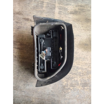 LAMPA TYLNA TYŁ STRONA PRAWA RENAULT CLIO II 2389479 GENUINE