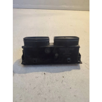 ŚRODKOWA KRATKA NAWIEWU DESKI RENAULT SCENIC II 191819704 GENUINE