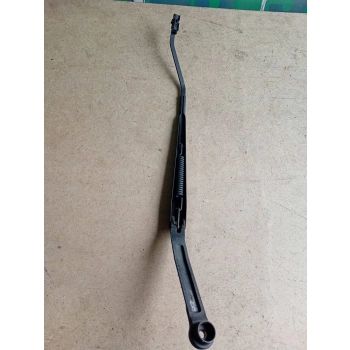 RAMIĘ WYCIERACZKI PRZEDNIEJ SZYBY PRZÓD STRONA LEWA MAZDA 6 02154544
