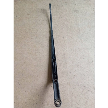 RAMIĘ WYCIERACZKI TYLNEJ TYŁ AUDI A4 S4 B5 8D 8D9955407A