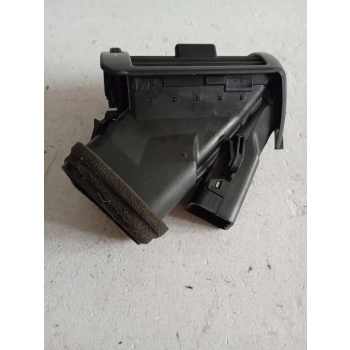KRATKA NAWIEWU BOCZNA DESKI ŚRODEK BMW 3 E46 13870001