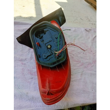 LAMPA TYLNA TYŁ STRONA PRAWA PEUGEOT 206 1212123 GENUINE