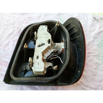 LAMPA TYLNA TYŁ STRONA PRAWA VOLKSWAGEN POLO III 6N 6N2 6NF 1212123