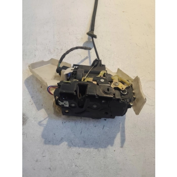 ZAMEK DRZWI TYLNYCH STRONA PRAWA VOLKSWAGEN POLO 2398492 GENUINE