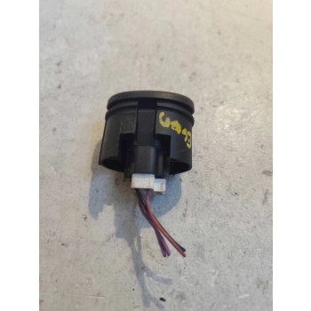 WŁĄCZNIK ŚWIATEŁ PRZECIWMGIELNYCH ŚRODEK FORD GALAXY 8932478 GENUINE