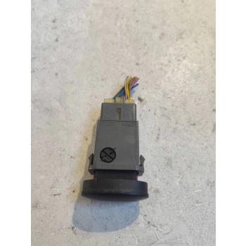 WŁĄCZNIK ŚWIATEŁ AWARYJNYCH ŚRODEK DAEWOO MATIZ 32847832 GENUINE