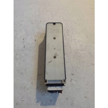 PRZEŁĄCZNIK SZYB PRZÓD STRONA PRAWA MITSUBISHI CARISMA 3894792 GENUINE