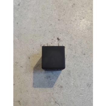 PRZEKAŹNIK ELEKTRYCZNY 12V SKODA OCTAVIA MK2 (1Z) 8937492 GENUINE