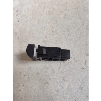 WŁĄCZNIK ŚWIATEŁ PRZECIWMGIELNYCH ŚRODEK TOYOTA AVENSIS T250 2849288