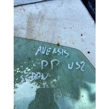 SZYBA DRZWI PRZEDNICH PRZÓD STRONA PRAWA TOYOTA AVENSIS T250 43R00050