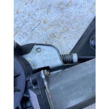 PODNOŚNIK SZYBY DRZWI PRZEDNICH PRZÓD STRONA PRAWA BMW 3 E46 8196038