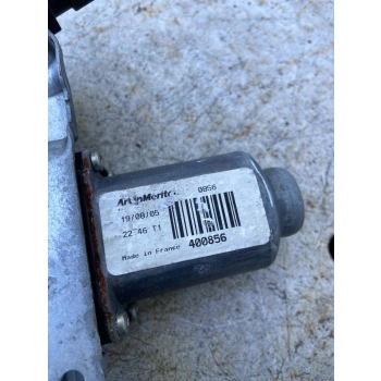 PODNOŚNIK SZYBY DRZWI PRZEDNICH PRZÓD STRONA LEWA RENAULT CLIO III 400856