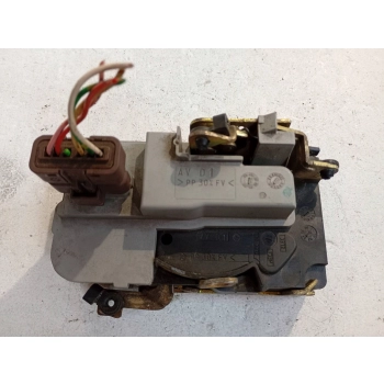 ZAMEK DRZWI PRZEDNICH PRZÓD STRONA PRAWA PEUGEOT 206 123332 GENUINE
