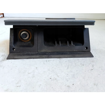 INNA CZĘŚĆ WNĘTRZA ŚRODEK RENAULT CLIO II 123669 GENUINE