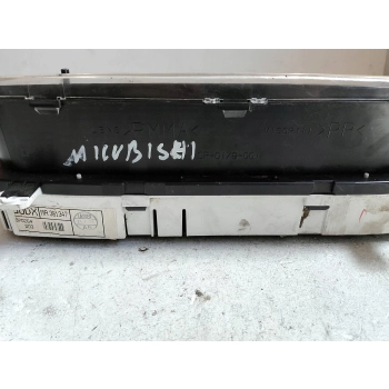 LICZNIK PRZÓD MITSUBISHI CARISMA MR381347 GENUINE