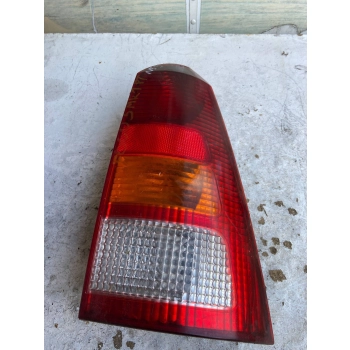LAMPA TYLNA TYŁ STRONA PRAWA FORD FOCUS
