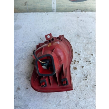 LAMPA TYLNA TYŁ STRONA PRAWA VOLKSWAGEN PASSAT B6
