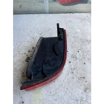 LAMPA TYLNA TYŁ STRONA PRAWA CITROEN SAXO