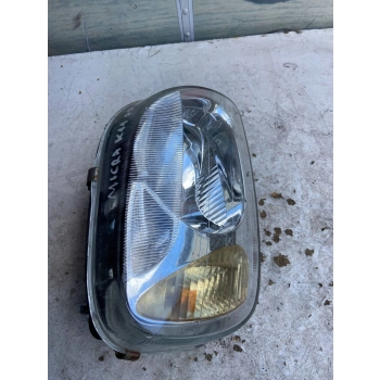 REFLEKTOR PRZÓD STRONA PRAWA NISSAN MICRA K11
