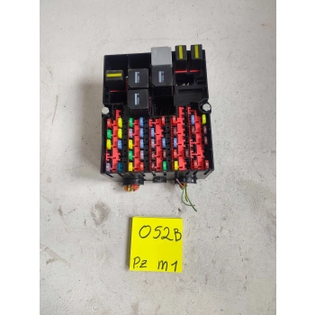 SKRZYNKA BEZPIECZNIKÓW I PRZEKAŹNIKÓW FORD FIESTA 4S5T-14401-KED GENUINE