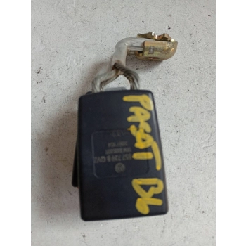 zapięcie pasa bezpieczeństwa (klamra) VOLKSWAGEN PASSAT B6 3C7739BQVZ