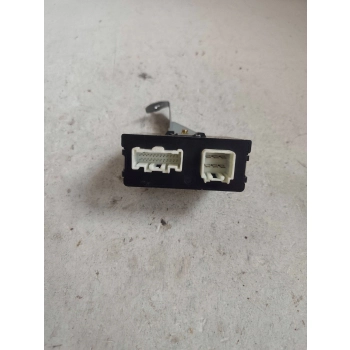 STEROWNIK CENTRALNEGO ZAMKA ŚRODEK MAZDA 6 SR2001N GENUINE