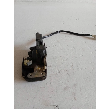 ZAMEK DRZWI TYLNYCH TYŁ STRONA LEWA MAZDA 323 56989475665