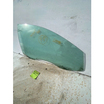 SZYBA DRZWI PRZEDNICH PRZÓD STRONA PRAWA VOLKSWAGEN PASSAT B6 A011404
