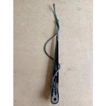 RAMIĘ WYCIERACZKI PRZEDNIEJ SZYBY PRZÓD MERCEDES-BENZ VITO W638 123363