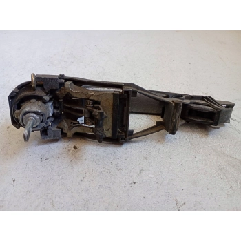 ZEWNĘTRZNA KLAMKA PRZEDNICH STRONA LEWA VOLKSWAGEN POLO IV 9N 3B0837885