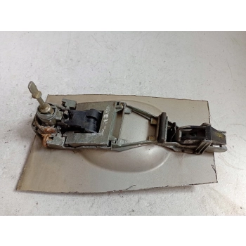 ZEWNĘTRZNA KLAMKA DRZWI PRZÓD STRONA LEWA VOLKSWAGEN PASSAT B5 265989