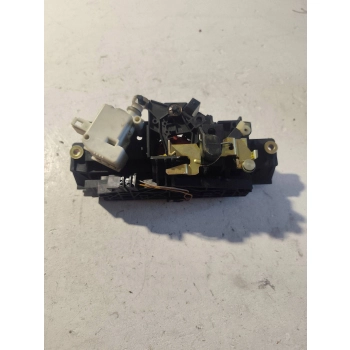 KLAMKA KLAPY BAGAŻNIKA TYŁ AUDI A6 S6 C5 4B 8D9827565H GENUINE