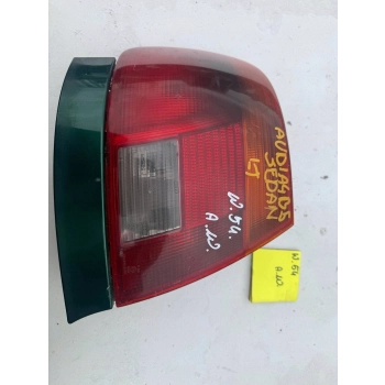 LAMPA TYLNA TYŁ STRONA PRAWA AUDI A4 S4 B5 8D GENUINE