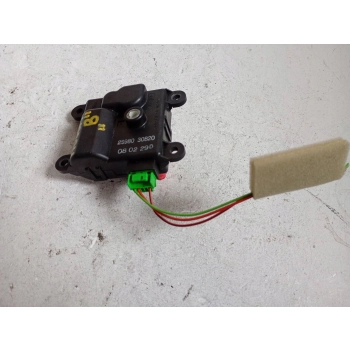 SILNICZEK KLAP NAWIEWU ŚRODEK OPEL AGILA B 2S98030820 GENUINE