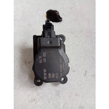 SILNICZEK KLAP NAWIEWU ŚRODEK FORD MONDEO MK III 1S7H19E616AA GENUINE