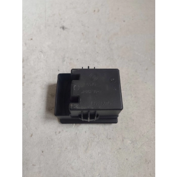 POPIELNICZKA ŚRODEK FIAT CROMA 735385076 GENUINE