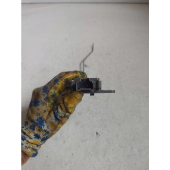 ZAMEK KLAPKI WLEWU PALIWA TYŁ NISSAN ALMERA N16 97610BN600 GENUINE