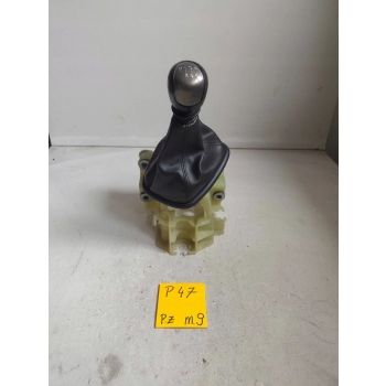 WYBIERAK BIEGÓW ŚRODEK FIAT CROMA 553480620 GENUINE