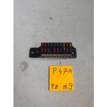 SKRZYNKA BEZPIECZNIKÓW ŚRODEK DAEWOO LANOS 23894729 GENUINE