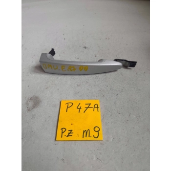 ZEWNĘTRZNA KLAMKA DRZWI PRZEDNICH PRZÓD STRONA PRAWA BMW 1 E81 E87 23864823