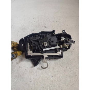 KLAMKA WEWNĘTRZNA PRZÓD STRONA PRAWA FIAT CROMA 83247382 GENUINE