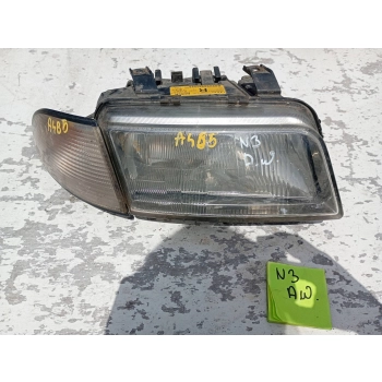 REFLEKTOR PRZÓD STRONA PRAWA AUDI A4 S4 B5 8D 1852912100 GENUINE