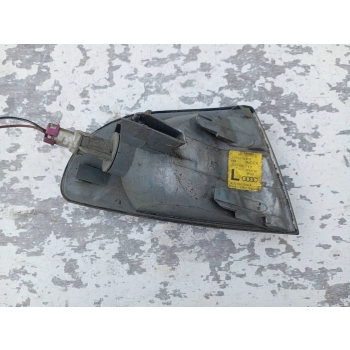 KIERUNKOWSKAZ PRZEDNI PRZÓD STRONA PRAWA AUDI A4 S4 B5 8D 1315106918