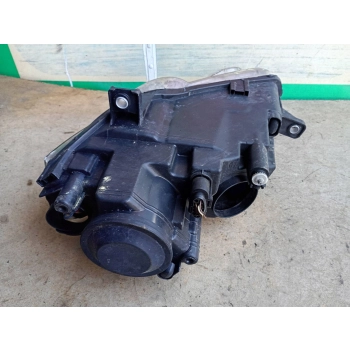 REFLEKTOR PRZÓD LAMPA STRONA PRAWA VOLKSWAGEN PASSAT B6