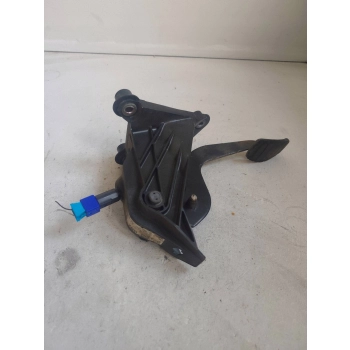 PEDAŁ GAZU ŚRODEK RENAULT LAGUNA II 8200002714 GENUINE